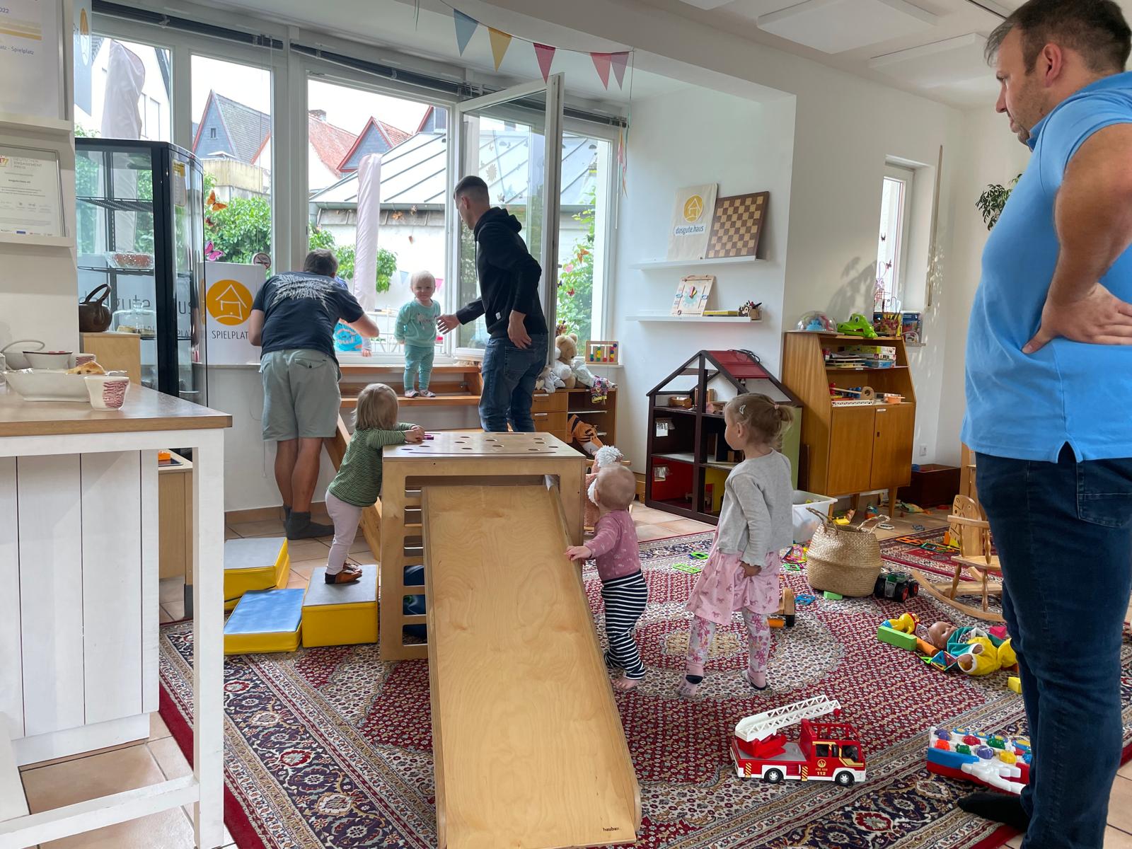 cf361127-70eb-4d22-94c1-fb8299e48b93